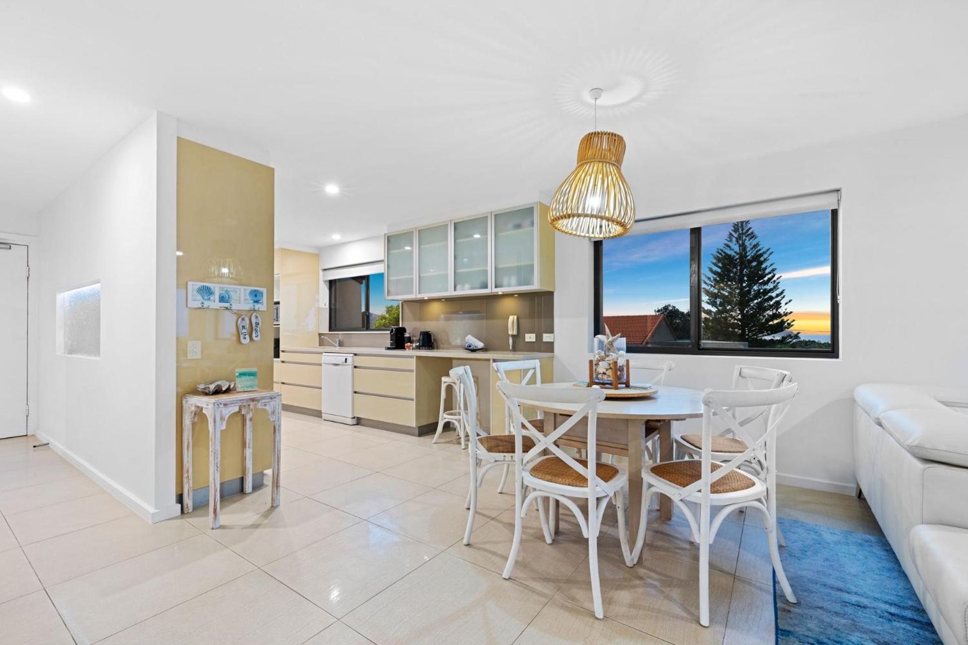 Shoreline 9 Penthouse With Ocean Views Хейстингс Пойнт Екстериор снимка